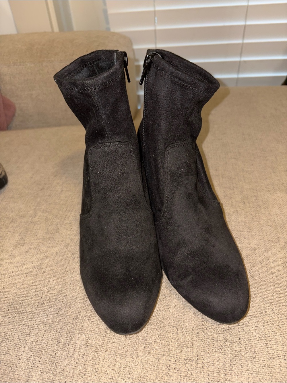 Kelly & Katie Black Stretch Sock Ankle Boots Block Heel Size 6.5